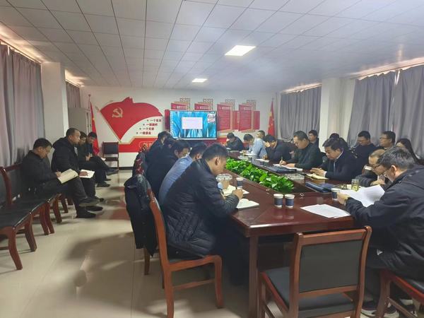 陜煤建設(shè)煤礦運營服務分公司：談話敲警鐘 風清過元旦