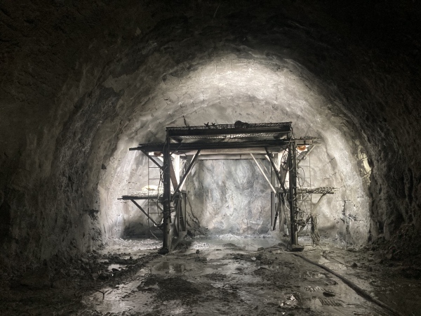 陜煤建設(shè)礦建三公司天山（二號(hào)井）項(xiàng)目部提前超額完成月度施工任務(wù)