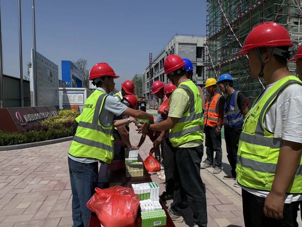 陜煤建設(shè)銅煤公司十五項目部：戰(zhàn)高溫、不服“暑”掀起大干熱潮