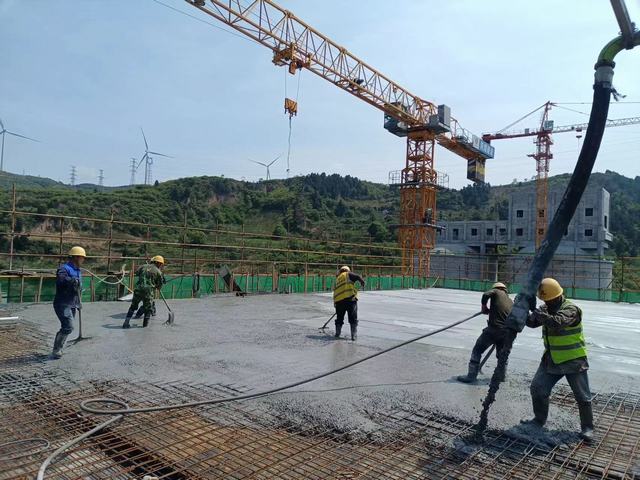 陜煤建設(shè)韓城分公司土建十一項(xiàng)目部：“雙輪驅(qū)”按下施工快鍵，“三維度”掀起建設(shè)熱潮