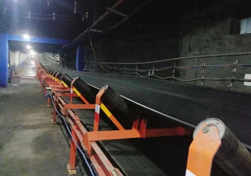 陜煤建設(shè)韓城分公司安裝四項目部：文家坡礦井及選煤廠42盤區(qū)帶式輸送機(jī)設(shè)備及配電安裝工程順利通過竣工驗收