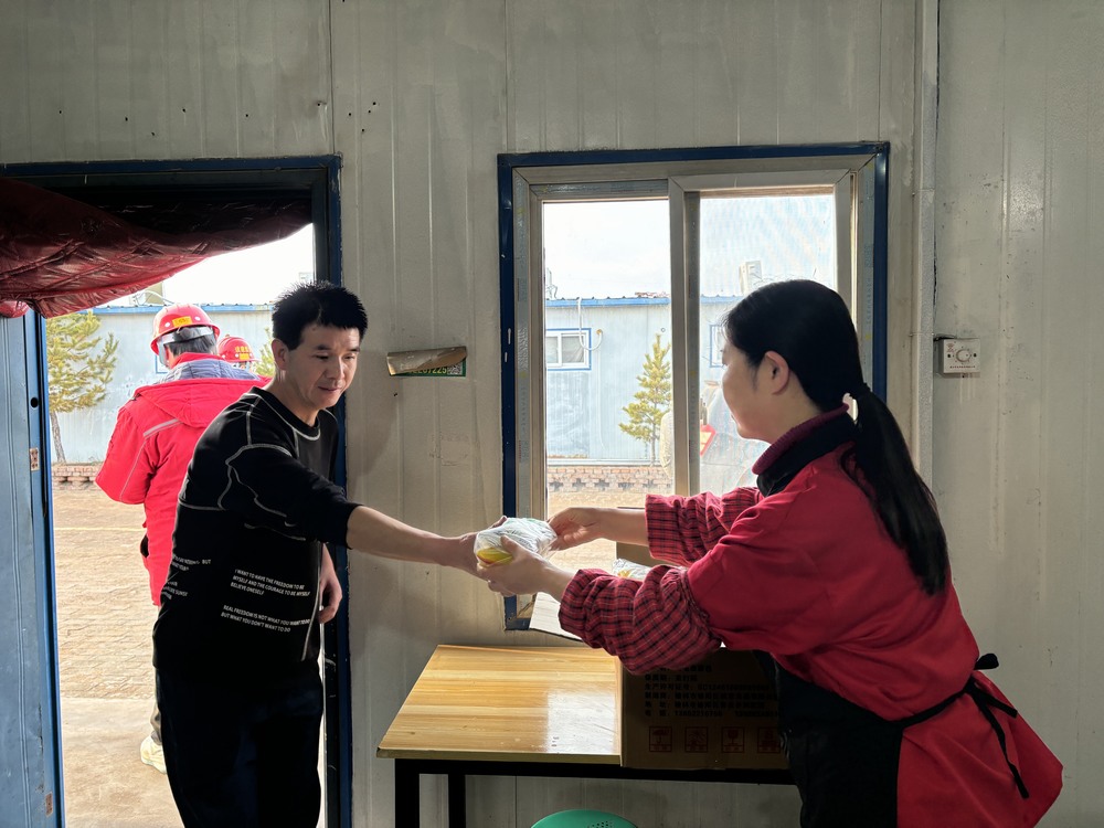 陜煤建設(shè)礦建二公司郭家灘項(xiàng)目部：改善職工生活，助力安全生產(chǎn)